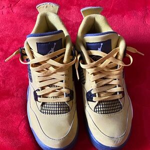 Nike Kids Yellow and Black Sneakers